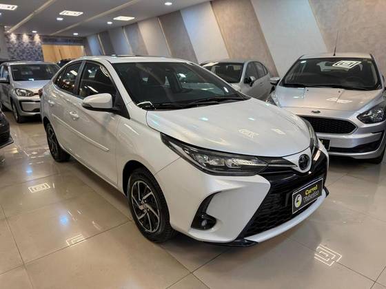 TOYOTA YARIS 1.5 16V FLEX SEDAN XLS CONNECT MULTIDRIVE TOYOTA YARIS 1.5 16V FLEX SEDAN XLS CONNECT MULTIDRIVE